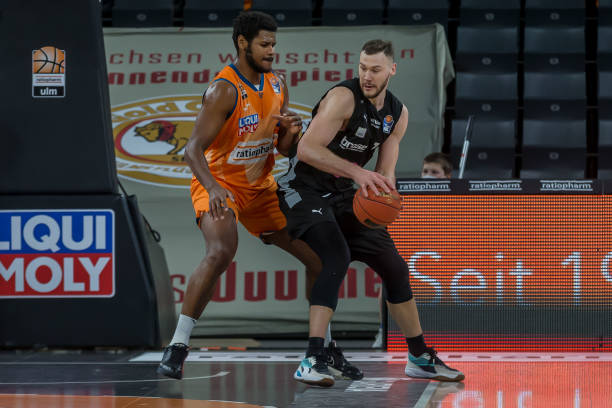 的排名难以 的排名难以